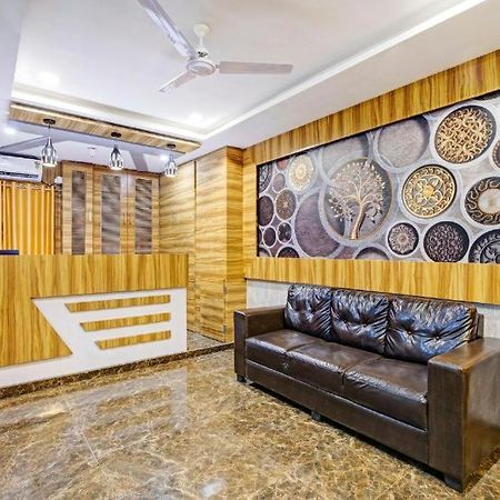 Hotel Nilkanth Inn Halol Ngoại thất bức ảnh